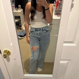 PacSun Light Wash Straight Leg Jeans with Knee Rip